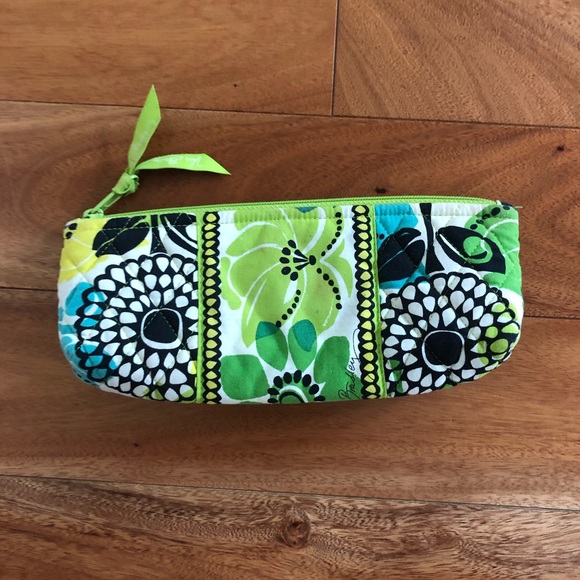 Vera Bradley Handbags - Vera Bradley travel bag